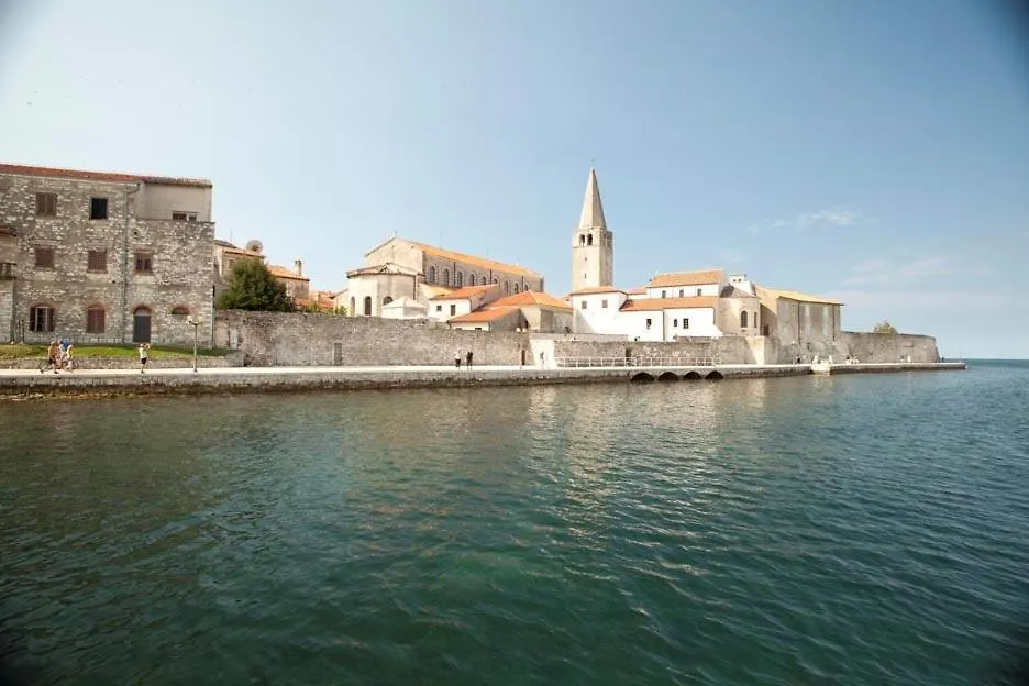 Studio Apartment Ljubica For 2 Persons 150M From The Beach Poreč Horvátország